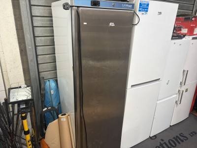 INDUSTRIAL FREEZER