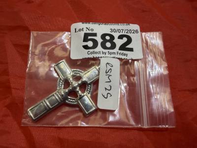 NEW SILVER CROSS PENDANT