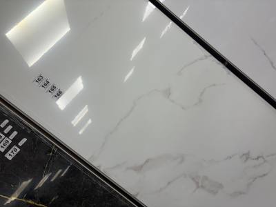 4 X COMPOSITE WALL PANELS G/WHITE