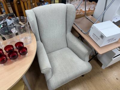 TEXTURED-WEAVE WINGBACK CHAIR