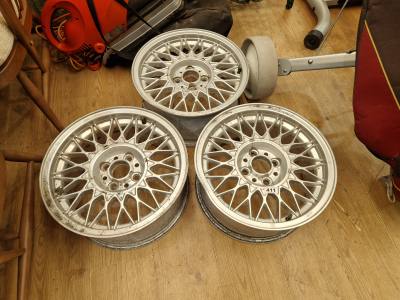 3 X BMW E30 ALLOY WHEELS