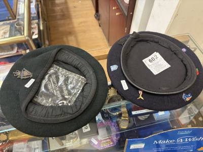2 X BERETS + BADGES (UDR)