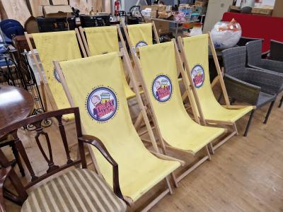 6 SUN CHAIRS