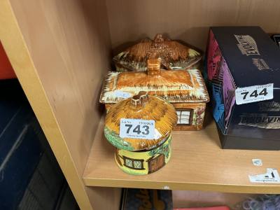 LOT OF COTTAGE WARE