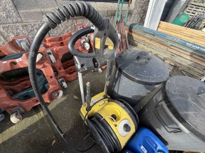 KARCHER POWER WASHER
