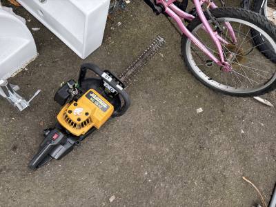 PETROL HEDGE CLIPPER (SAS)