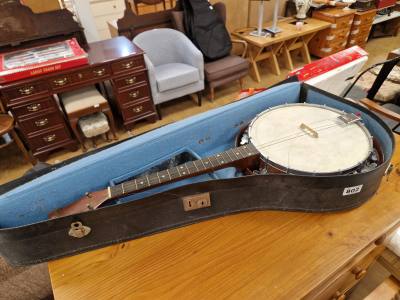 CASED BANJO