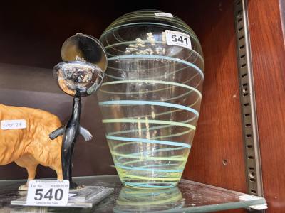 ART GLASS SWIRL VASE