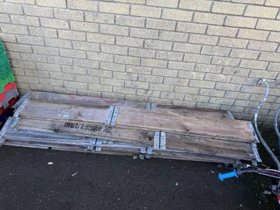 LOT OF FLOWER BEDS