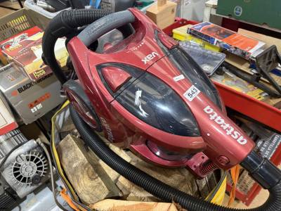  VACUUM CLEANER