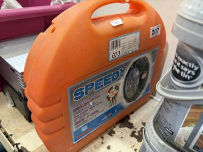 SNOW CHAINS