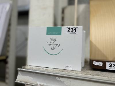 2 TEETH WHITENING KITS