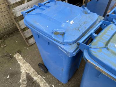  BLUE BIN