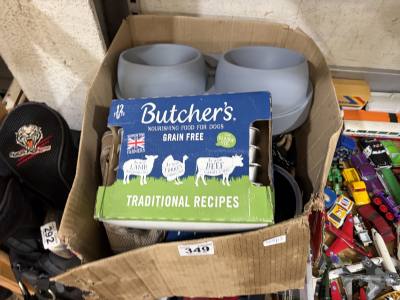 BOX OF DOG ACCESSORIES