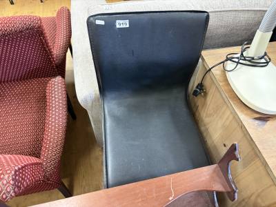 BAR STOOL