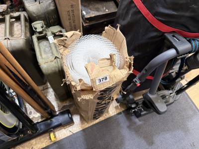 ROLL OF DRAWER LINER