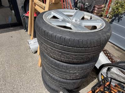VOLKSWAGEN ALLOY WHEELS 