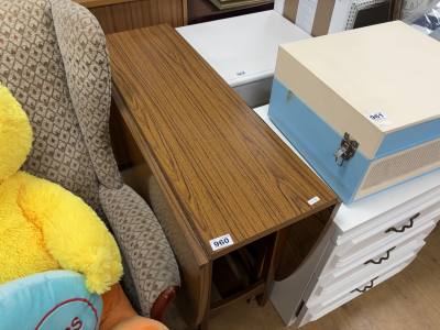 LAMINATE GATE LEG TABLE