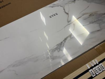 4 X COMPOSITE WALL PANELS G/WHITE