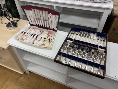 2 CANTEEN CUTLERY SETS