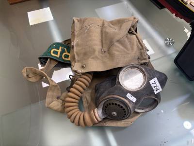 GAS MASK