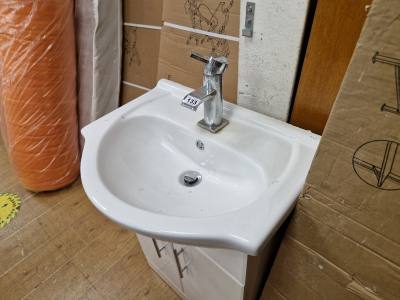 BATHROOM VANITY SINK