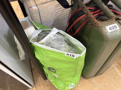 BAG OF LIGHT FITTINGS
