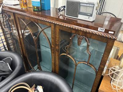 MAHOGANY DISPLAY UNIT