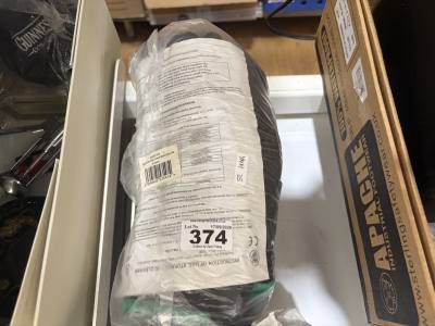 BUNDLE OF GLOVES
