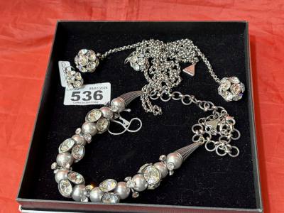 2 X BULATTI DRESS NECKLACES
