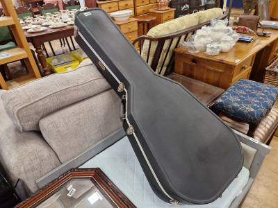 GUITAR HARD CASE