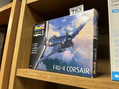 REVELL CORSAIR MODEL AIRPLANE