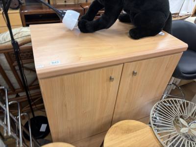LAMINATE CABINET