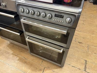 HOTPOINT COOKER