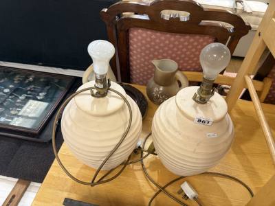 PAIR OF TABLE LAMPS, JUGS + PLATE