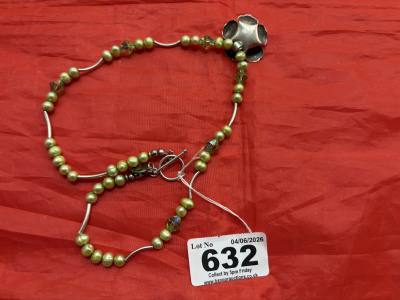 SILVER NECKLACE