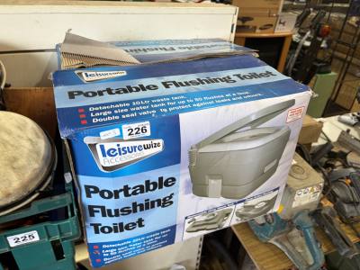BOXED PORTABLE LOO