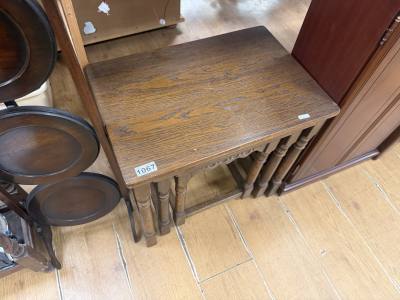 OAK TABLE NEST