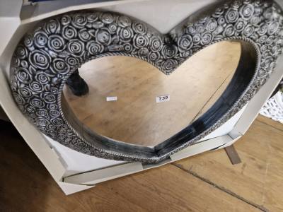 HEART SHAPED MIRROR