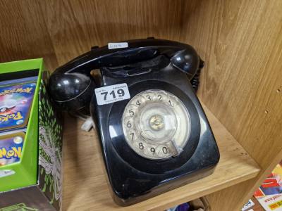 VINTAGE PHONE