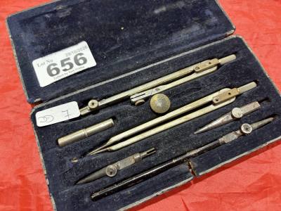 CASED PRECISION SET