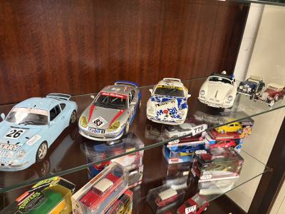 LOT OF COLLECTORS CARS
