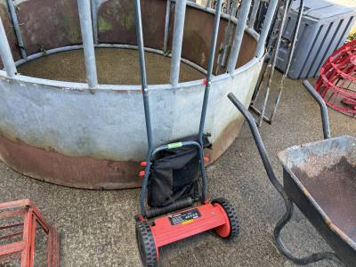 PUSH MOWER