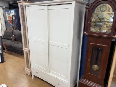 SLIDING DOOR WARDROBE