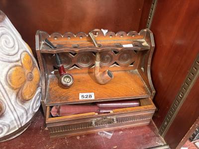 PIPE STAND + CONTENTS