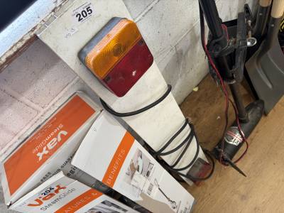 TRAILER BOARD