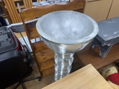 DISCO POT STAND