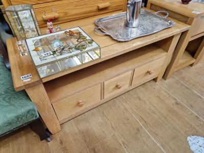 OAK TV UNIT