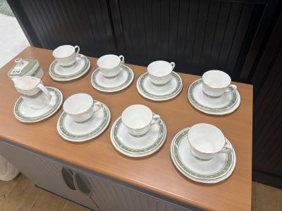 DOULTON TEA SET