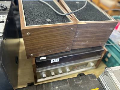 VINTAGE TURNTABLE + SPEAKERS